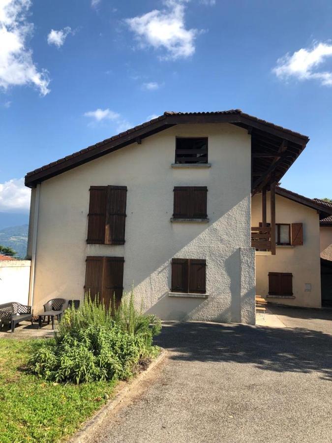 Appartement Studio cosy au pied du massif de Belledonne à Corenc Extérieur photo